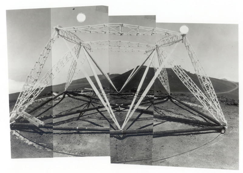 http://jump2.nrao.edu/dbtw-wpd/Textbase/Imagefiles/Reber_1st_Radio_Telescope_Maui_1952.jpg