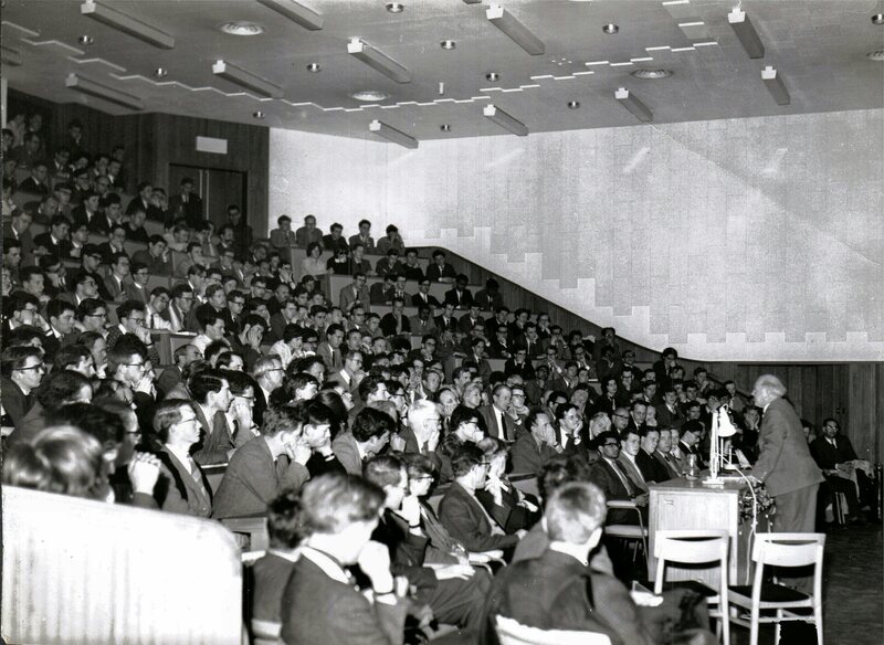 19630522-Heisenberg-lectures-to-Cambridge-faculty-and-students.jpg
