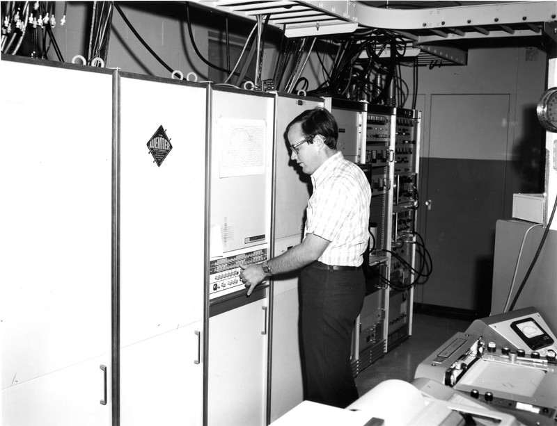 http://jump2.nrao.edu/dbtw-wpd/textbase/Imagefiles/GB77-15068-DDP116-19sep1977.jpg