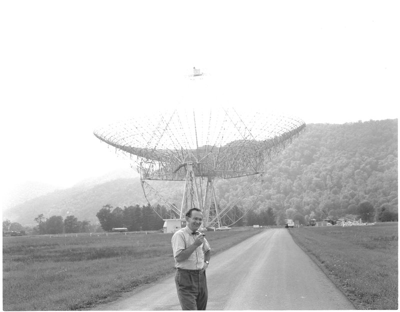 https://omeka.nrao.edu/plugins/Dropbox/files/GB66-03171_Gart_be.jpg
