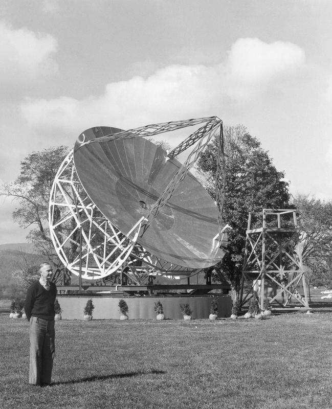 Reber-at-Telescope-GB-1960.jpg