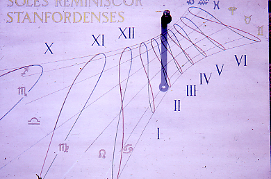 Bracewell-sundial-Italy-3.jpg