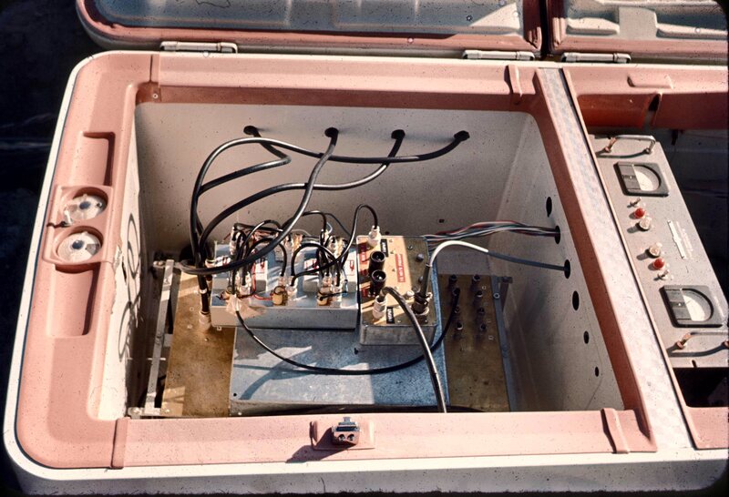 19651000-10-MHz-T-array-crossover-refrigerator-color.jpg