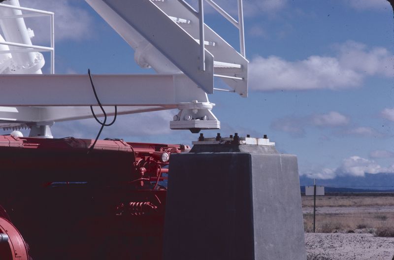 https://omeka.nrao.edu/plugins/Dropbox/files/VLA_617.jpg