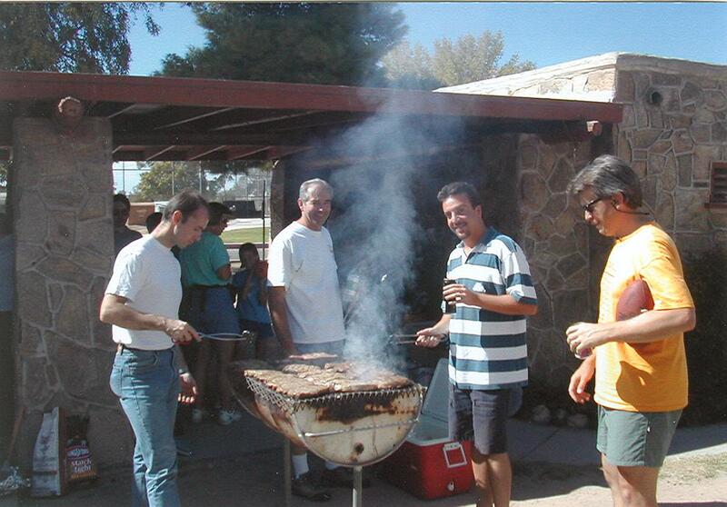 2001_Tucson_picnic.jpg