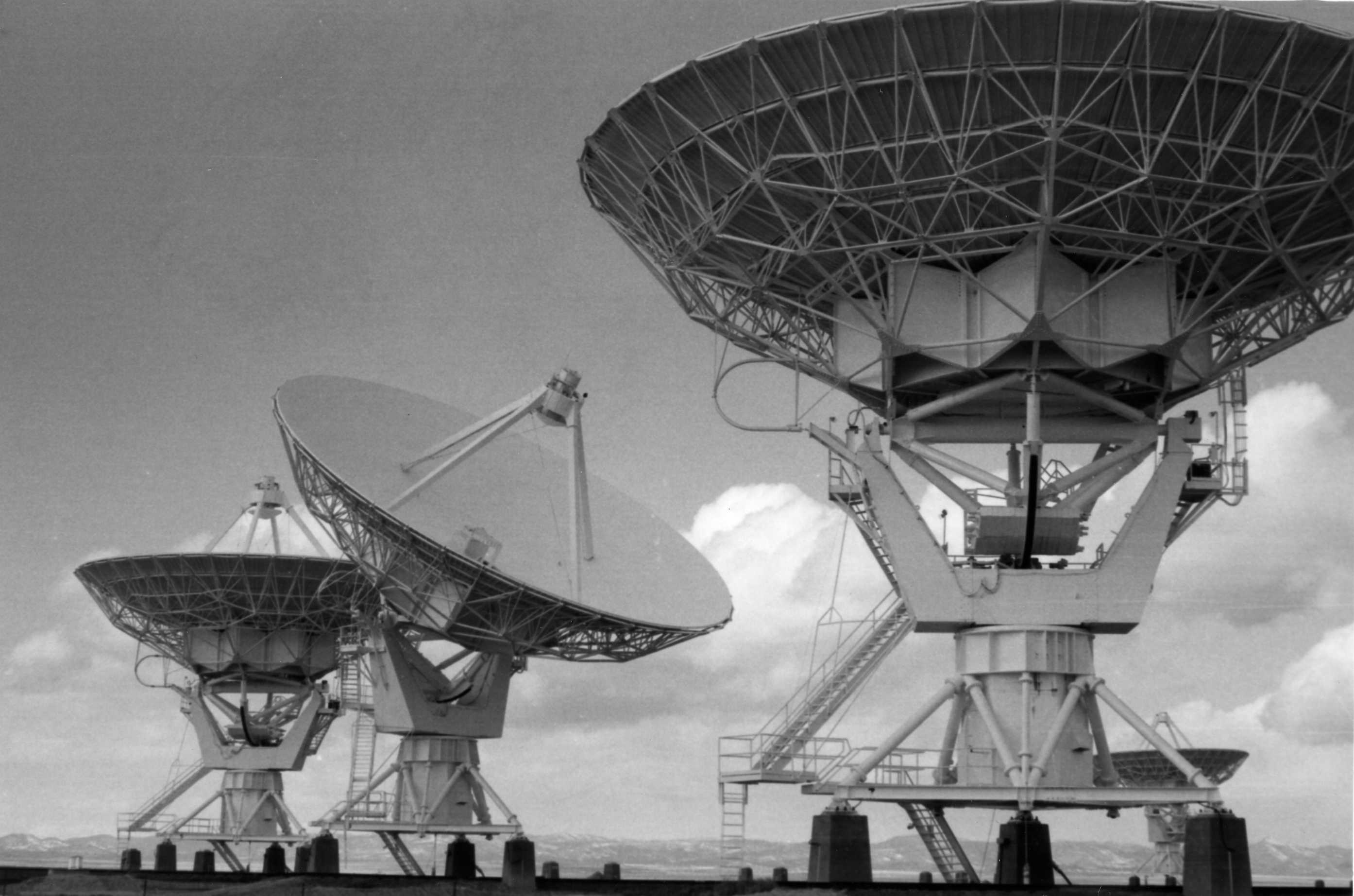 espina Apoyarse España VLA Monthly Progress Report, February 1979 Photo · NRAO Archives