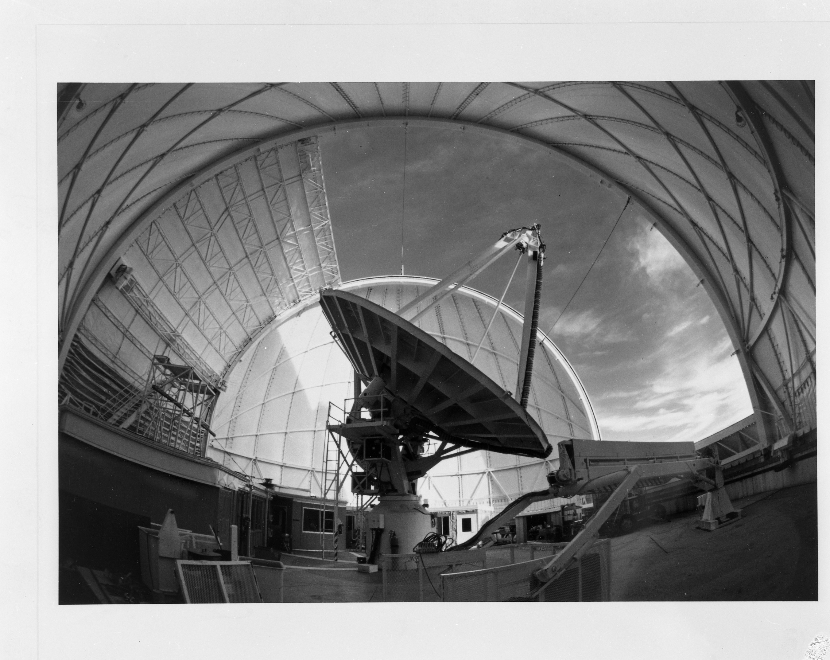 huella dactilar herramienta Vagabundo 36 Foot Telescope, August 1974 · NRAO Archives